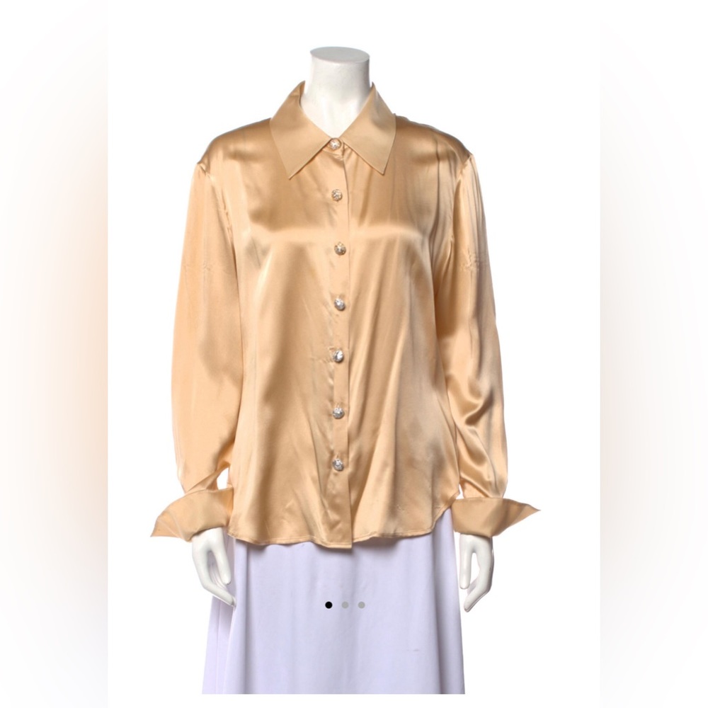 Like new, never worn. Stunning gold silk St John blouse.